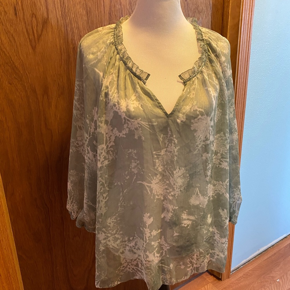 Sheer tunic women’s top , light sage green , size XL